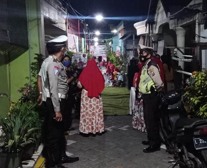 Polsek Asemrowo Kawal Pelaksanaan Kampanye Dialogis Tim Sukses Cawali