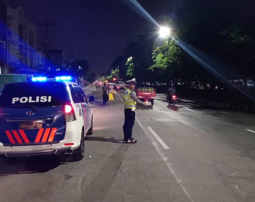 Satlantas Polres Tanjung Perak Patroli Blue Silver Antisipasi Kriminalitas Jalanan