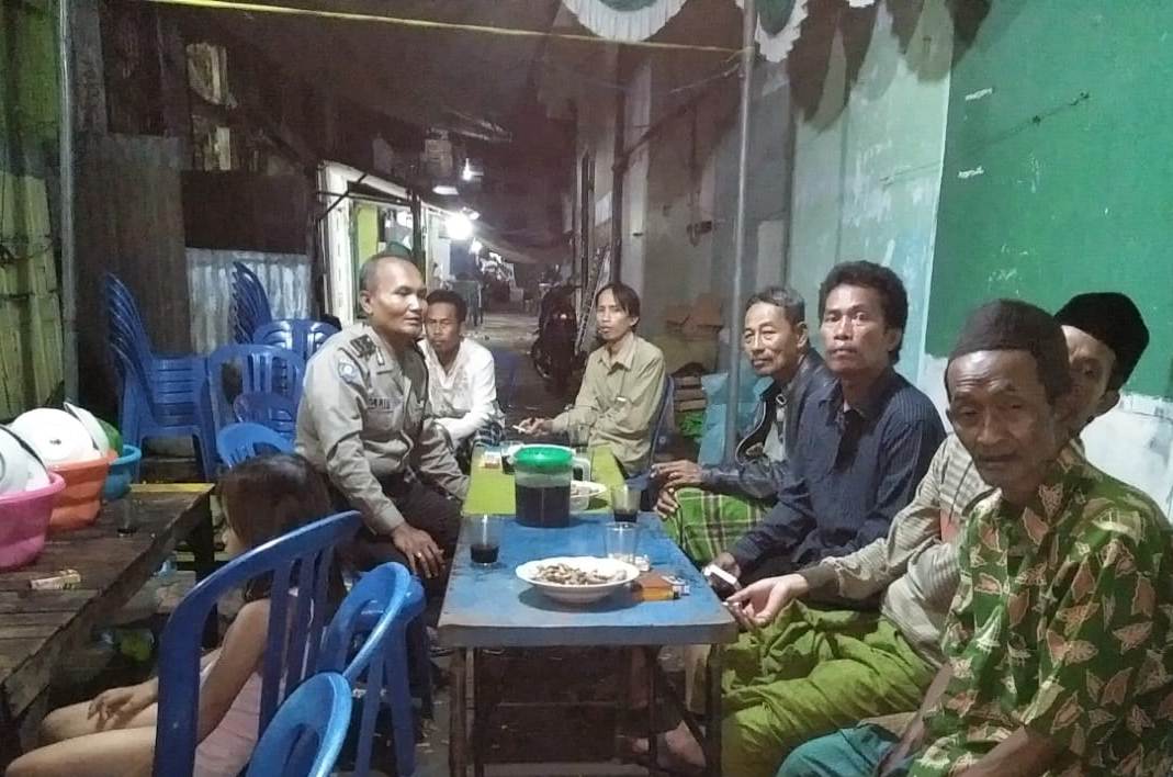 Babinkamtibmas Nyamplungan Berikan Penyuluhan Bahaya Narkoba di Pemukiman