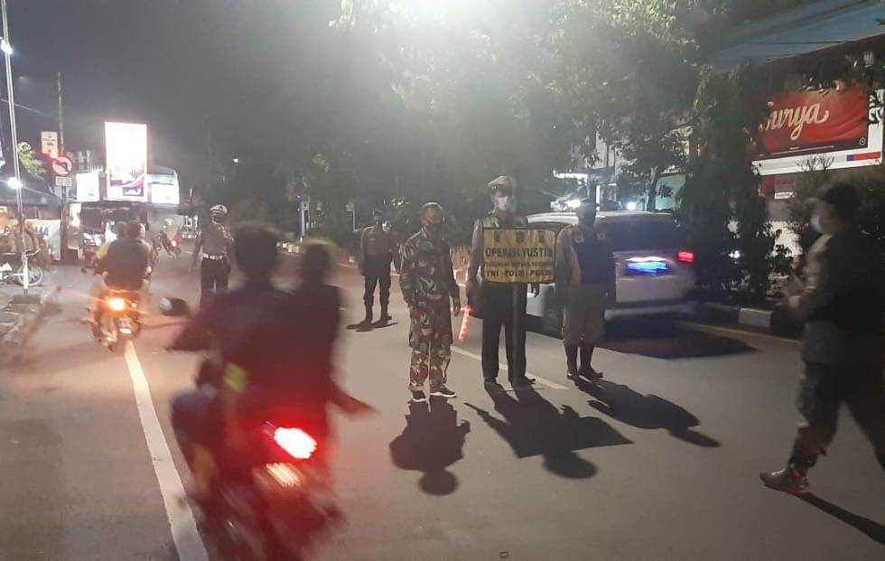 Polsek Semampir Gelar Operasi Penertiban Masker Setiap Hari, Tekan Penyebaran Covid-19