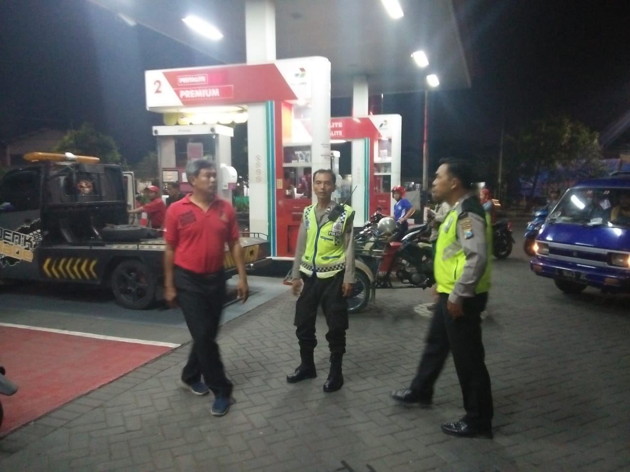 Unit Lantas & Unit Sabhara Polsek Semampir Patroli Malam Cegah Kriminalitas
