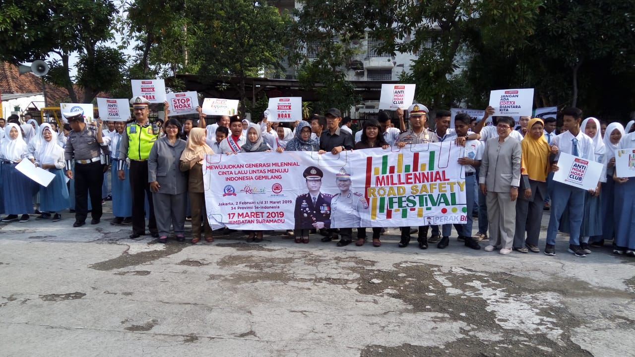 Polsek Krembangan Sosialisasi Millenial Road Safety Festival di Sekolah