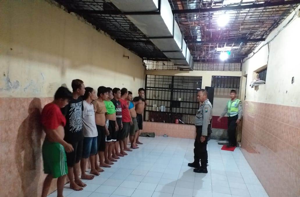 Pantau Kondisi Kesehatan Tahanan, Polsek Krembangan Lakukan Pengecekan