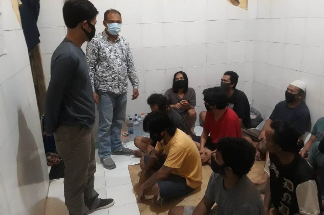 Cegah Tahanan Melarikan Diri, Polsek Asemrowo Lakukan Pengecekan