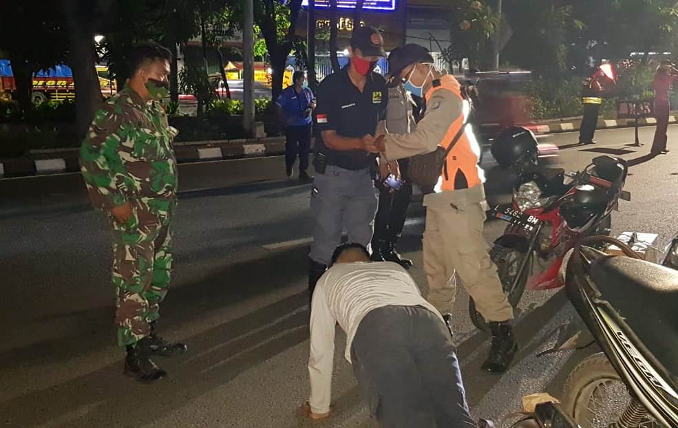 Polsek Pabean Cantikan Gelar Operasi Yustisi Protokol Kesehatan, Dapatkan 10 Pengedara Motor Tanpa Helm