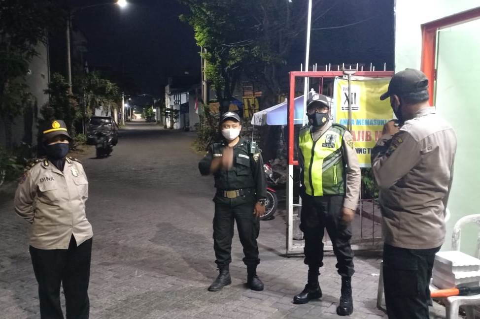 Polsek Kenjeran Gelar Patroli Malam di Pergudangan & Pemukiman, Antisipasi 3C