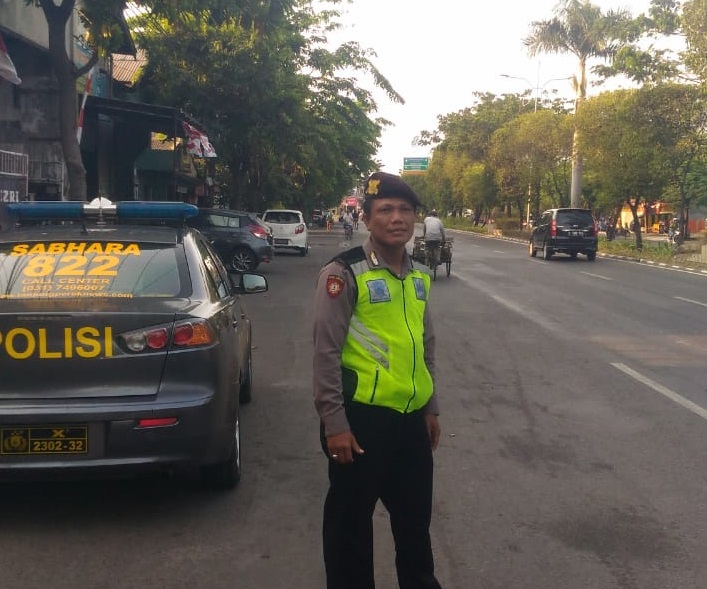 Polsek Krembangan Lakukan Pengaturan Sore, Antisipasi Kepulangan Karyawan