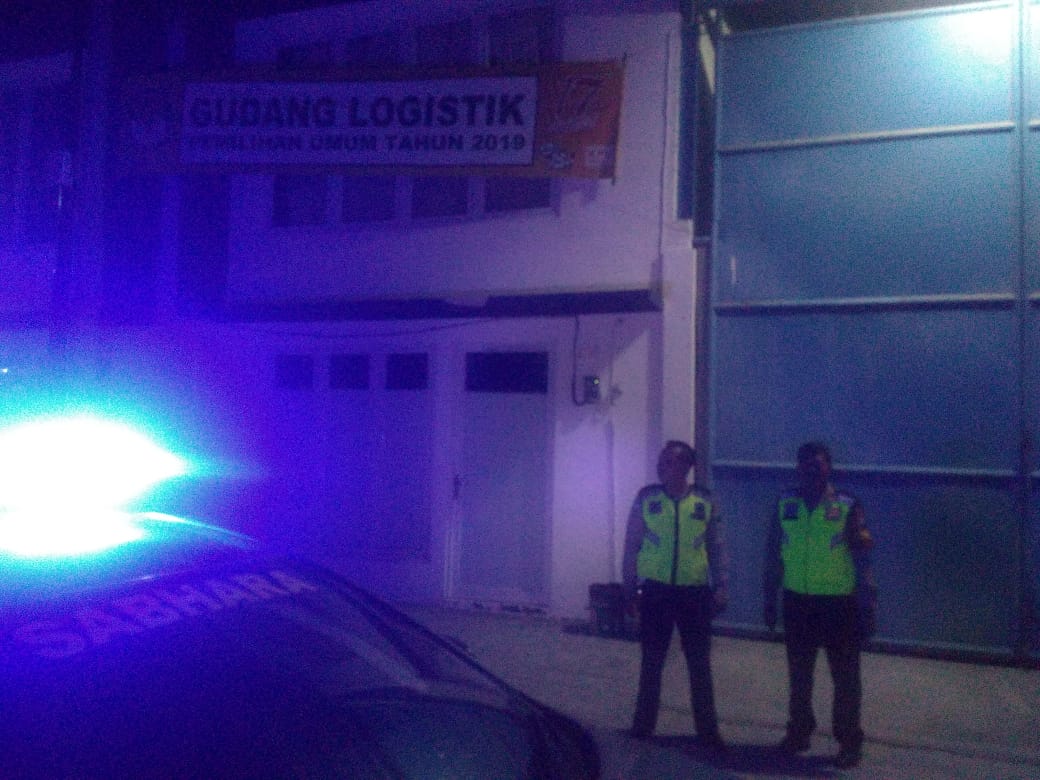 Polsek Kenjeran Amankan Gudang Logistik Pemilu 2019