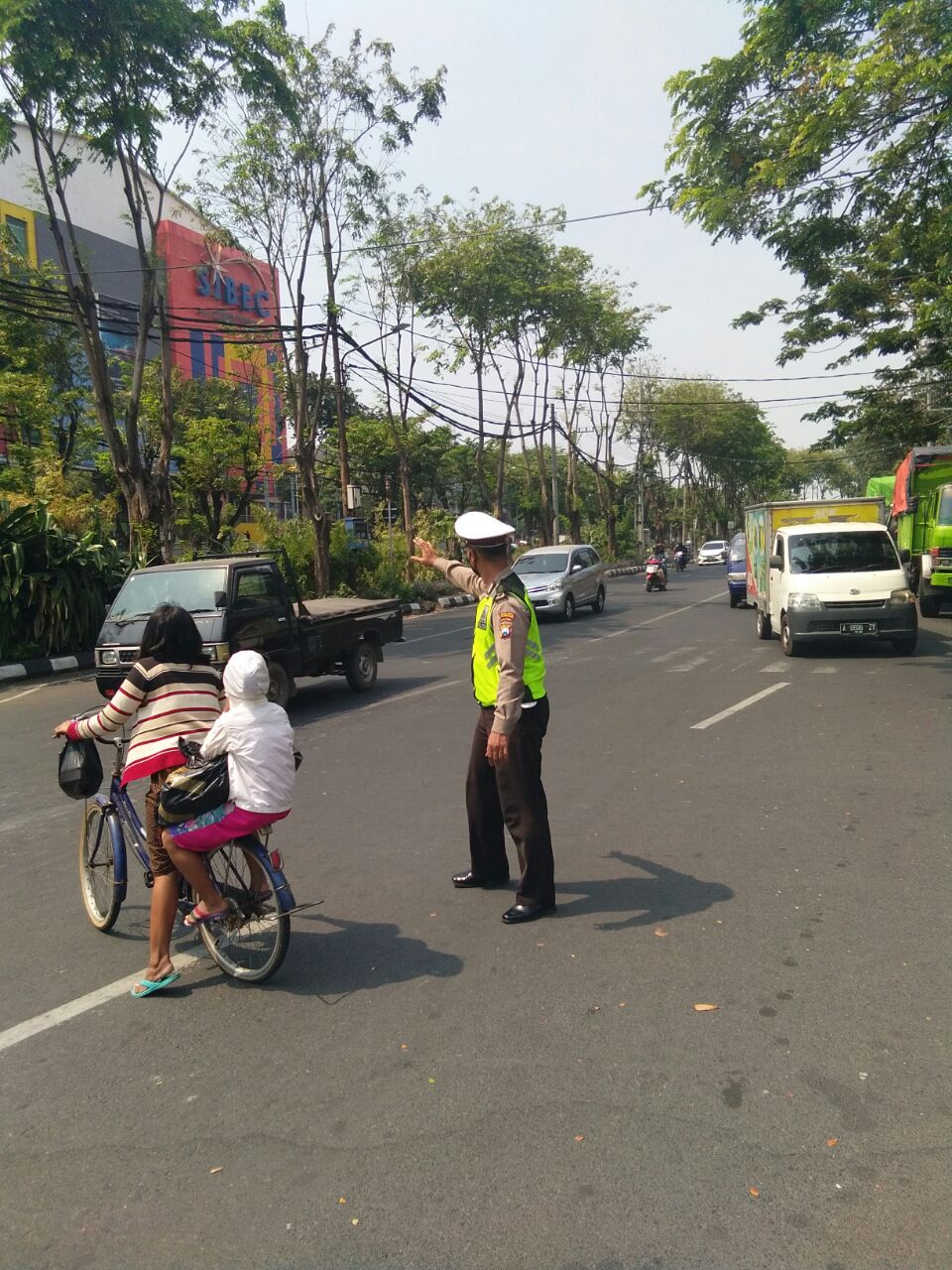 Menyeberangkan Warga Adalah Bagian Dari Tugas Pelayanan