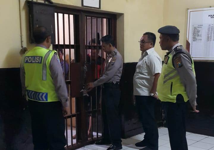 Antisipasi Tahanan Sakit, Polsek Pabean Cantikan Lakukan Pengecekan