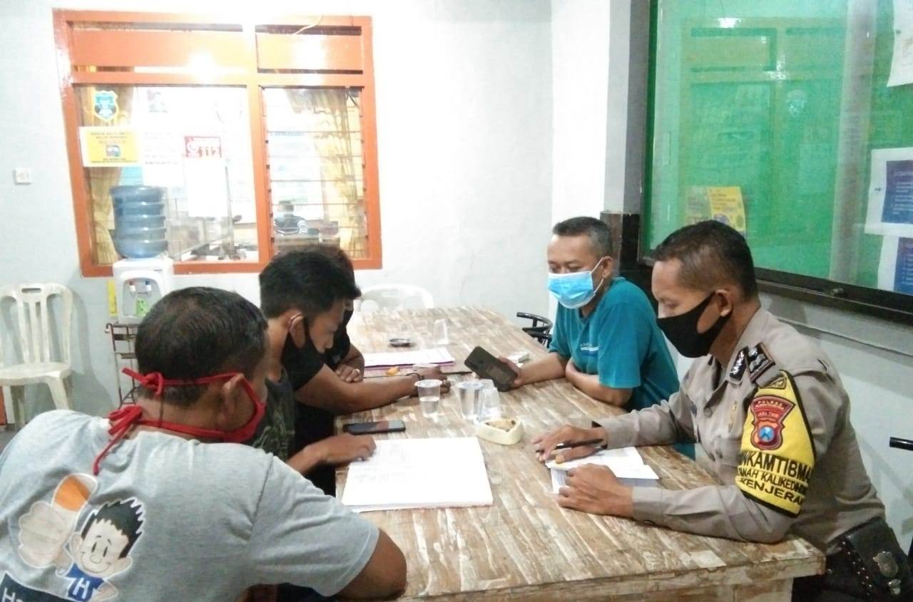 Babinkamtibmas Takal Kedinding Sambang Kampung Tangguh Semeru, Pantau Data PDP