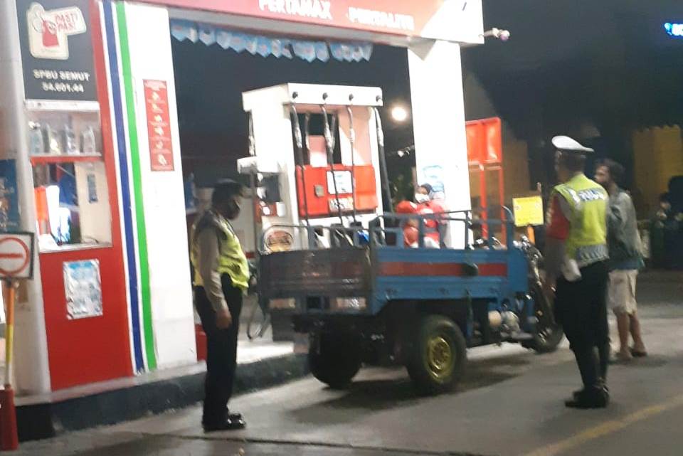 Polsek Pebean Cantikan Lakukan Patroli Malam di SPBU, Antisipasi Kriminalitas 3C