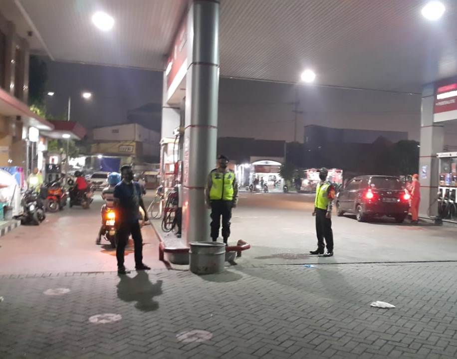 Polsek Pabean Cantikan Lakukan Patroli Malam di SPBU, Antisipasi Kerawanan