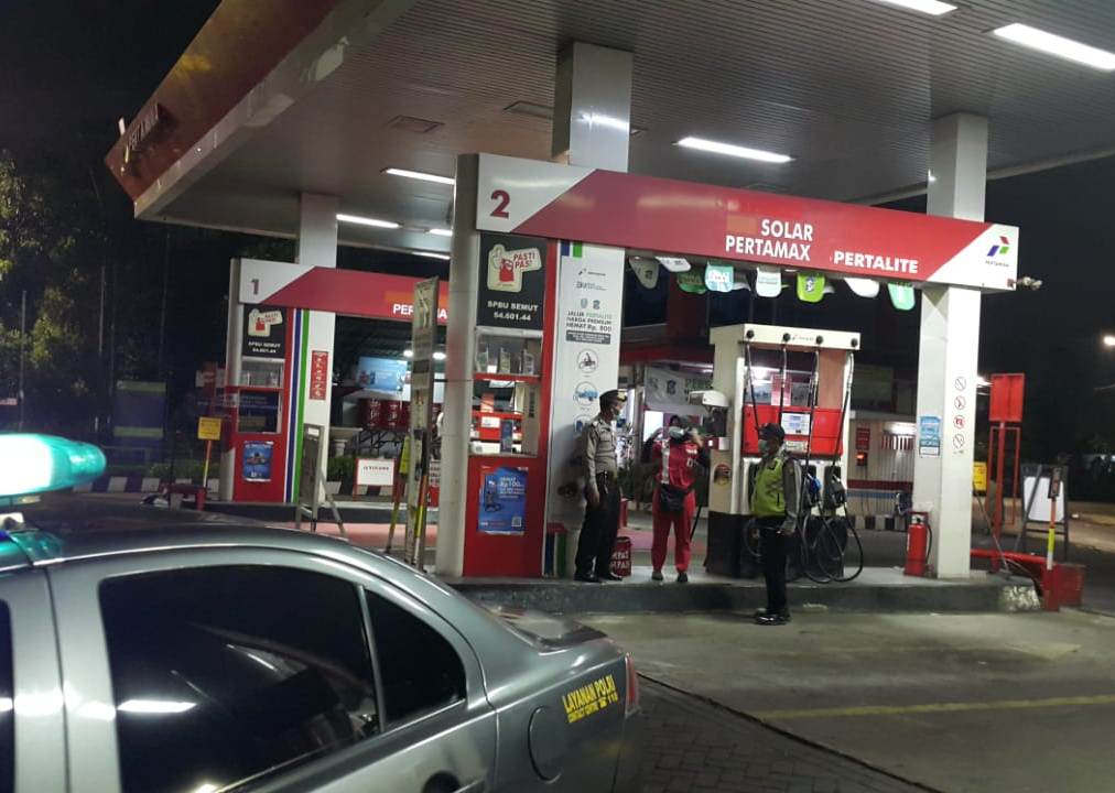 Polsek Pabean Cantikan Lakukan Patroli di SPBU Malam Hari, Antisipasi Kriminalitas