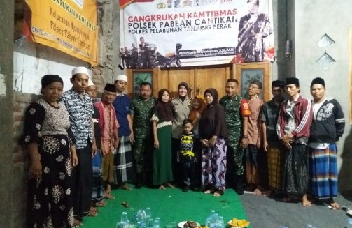 Kapolsek Pabean Cantikan Pimpin Cangkrukan Kamtibmas, Sosialisasikan SPKT Door To Door