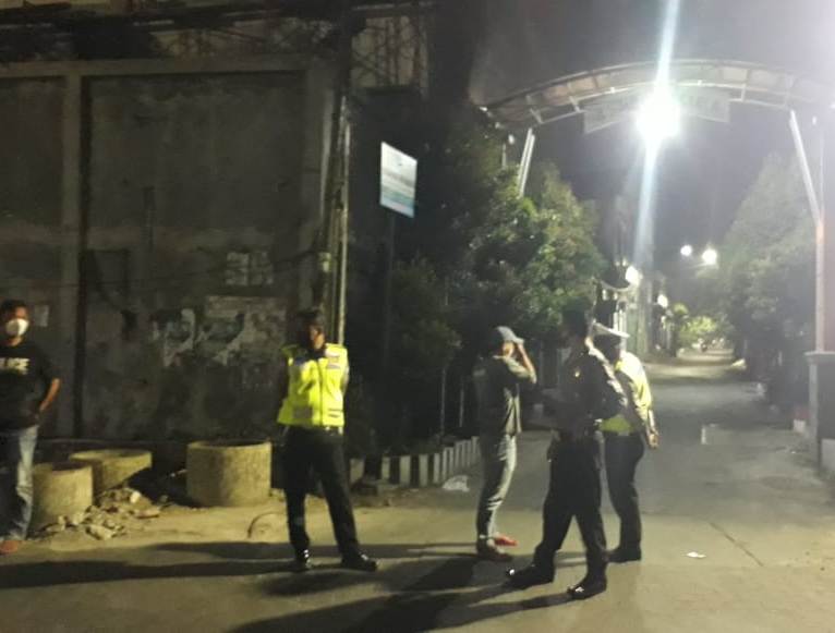 Polsek Asemrowo Gelar Patroli Malam di Pemukiman Untuk Antisipasi 3C