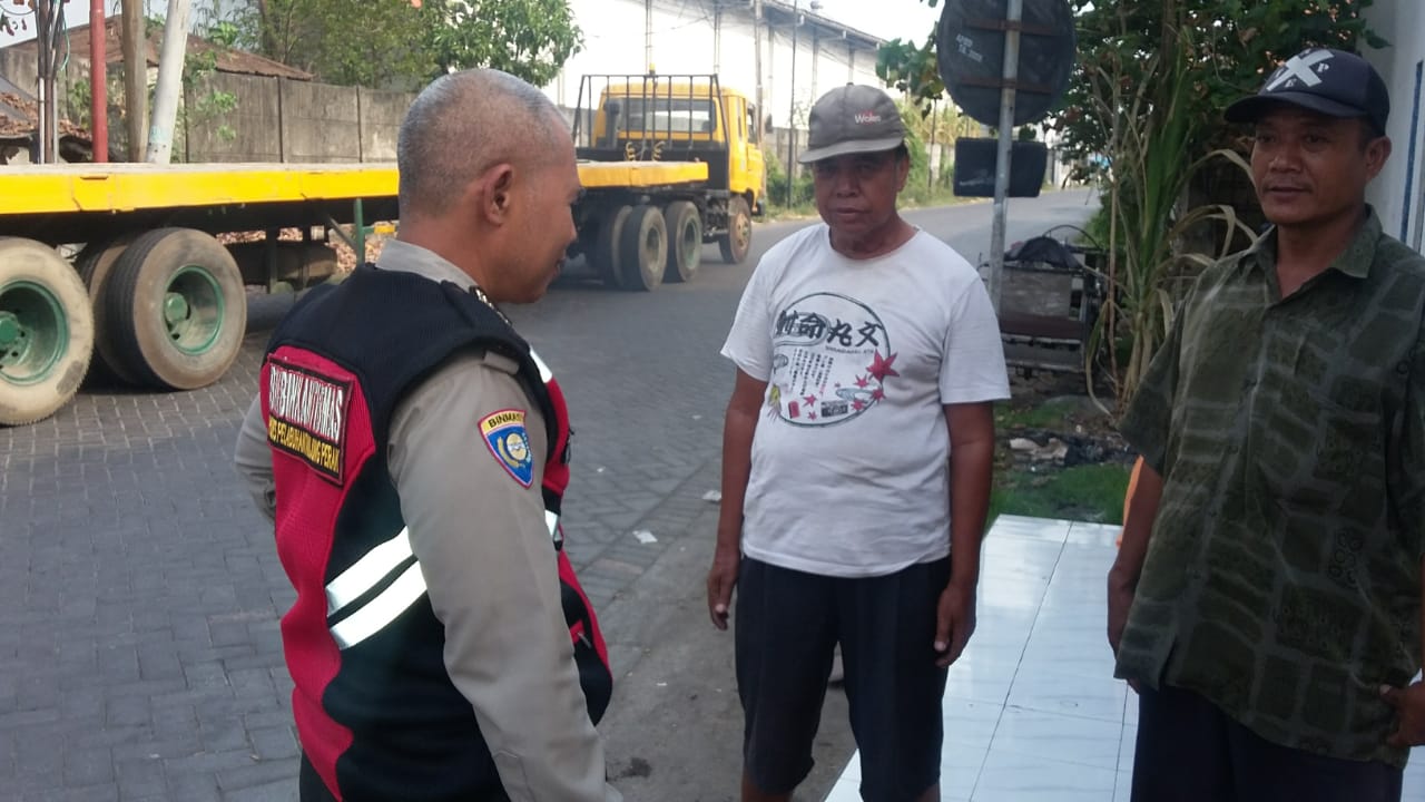 Babinkamtibmas Genting Kalianak, Titip Nasehat Kepada Pengatur Lalin Cepekan