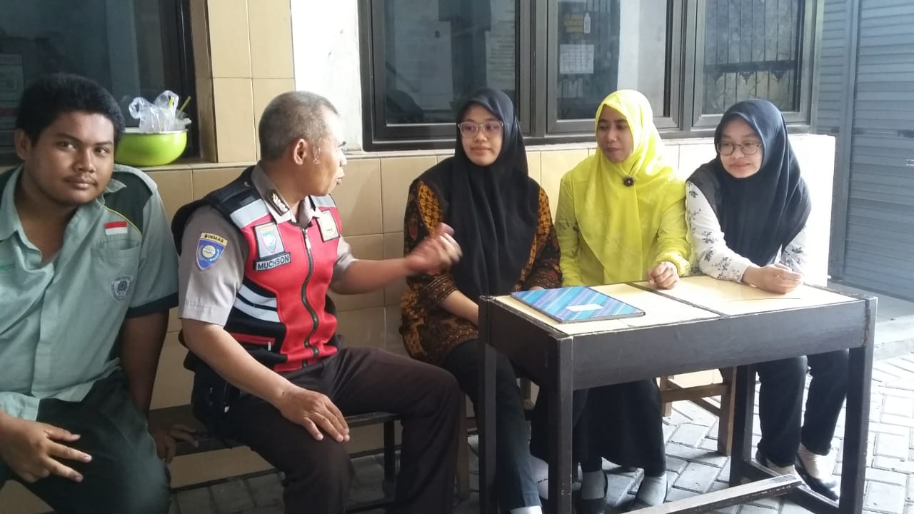 Gelar Rabu Narsis, Babinkamtibmas Genting Kalianak Sambang SMK Taruna