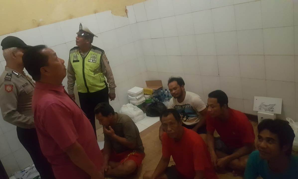Polsek Asemrowo Lakukan Pengecekan Rutin Ruang Tahanan