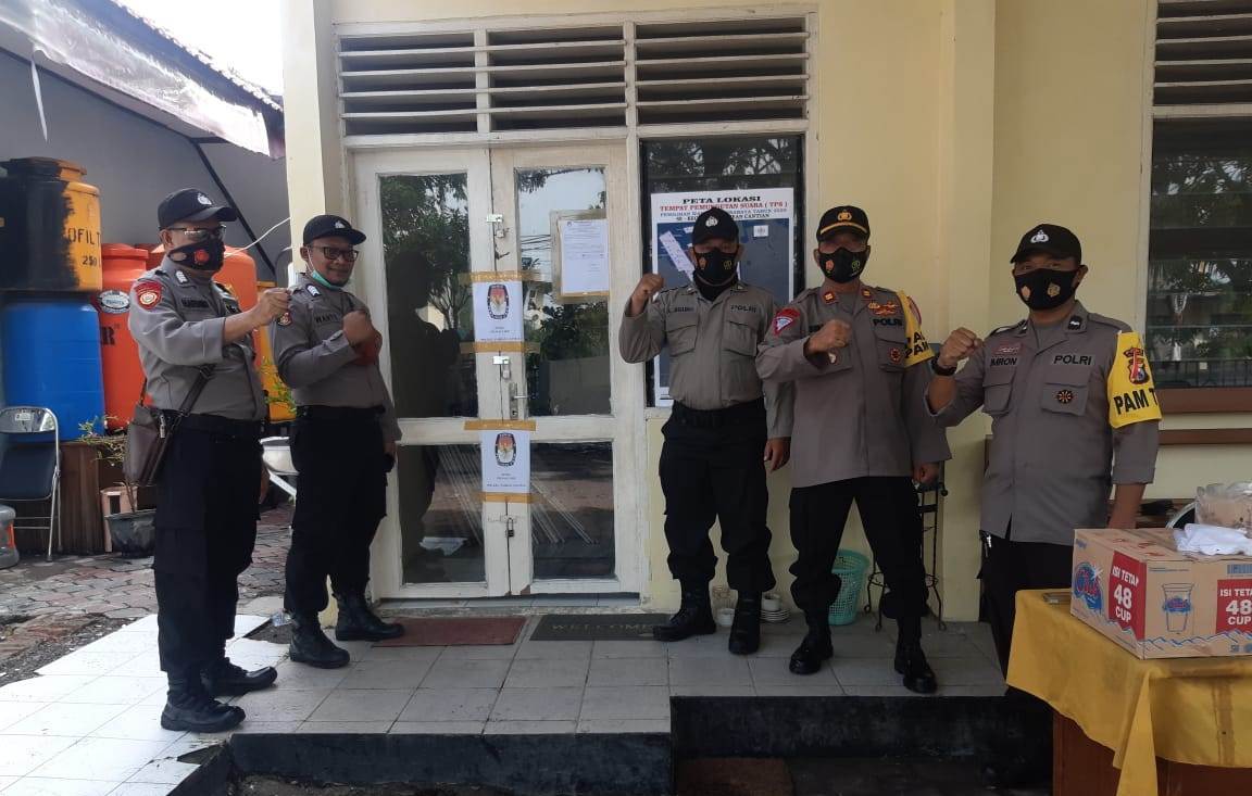 Anggota Polres Tanjung Perak Bersama Polsek Pabean Cantikan Lakukan Pengamanan PPK
