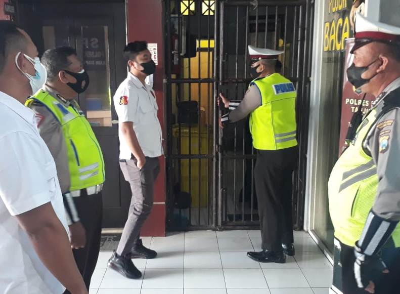 Polsek Asemrowo Lakukan Pengecekan Rutin Pagi & Malam, Antisipasi Tahanan Sakit