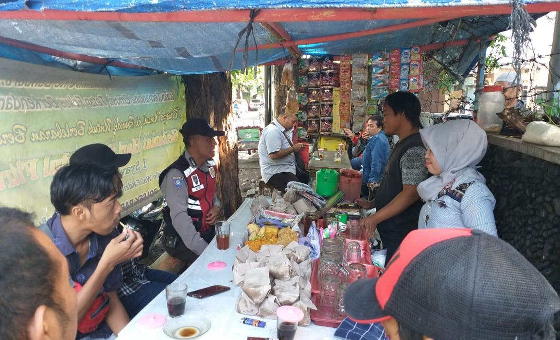 Babinkamtibmas Bongkaran Himbauan Masyarakat Waspada Teror Pembakaran Motor