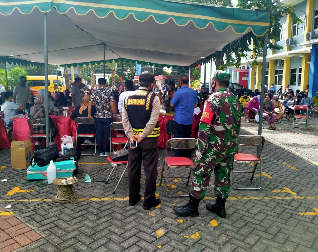 Babinkamtibmas Nyamplungan Amankan Pembagian BLT