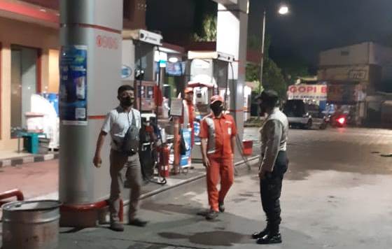 Polsek Pabean Cantikan Gelar Patroli di SPBU, Ingatkan Waspada Uang Palsu