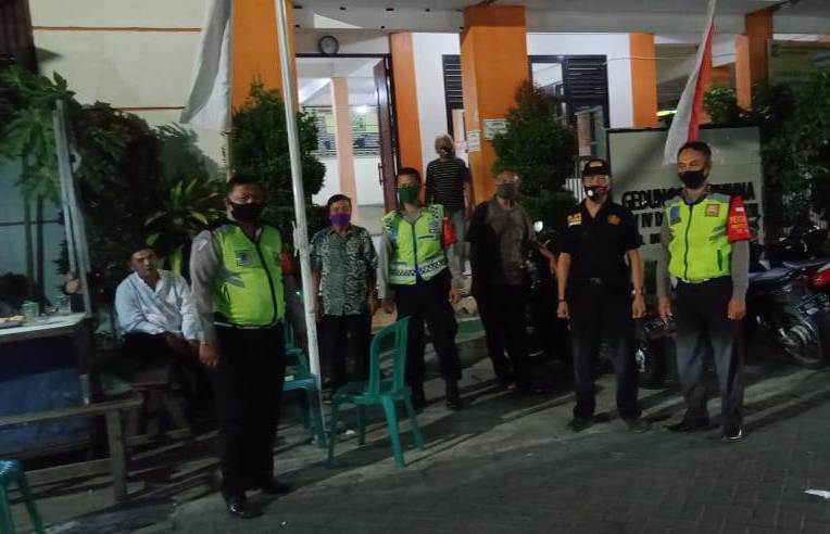Polsek Krembangan Patroli Kampung Tangguh, Pantau Penerapan Protokol Kesehatan & Antisipasi 3C
