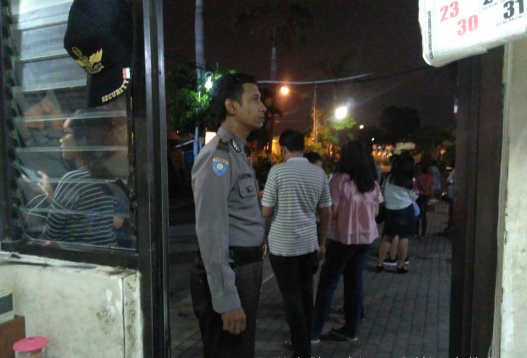 Babinkamtibmas Sukolilo Baru Pam Kebaktian Sabtu Malam