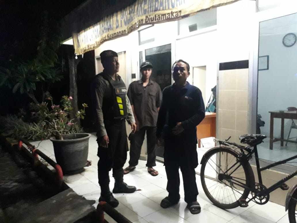 Satsabhara Polres Tanjung Perak Patroli Pemukiman, Antisipasi Kriminalitas 3C