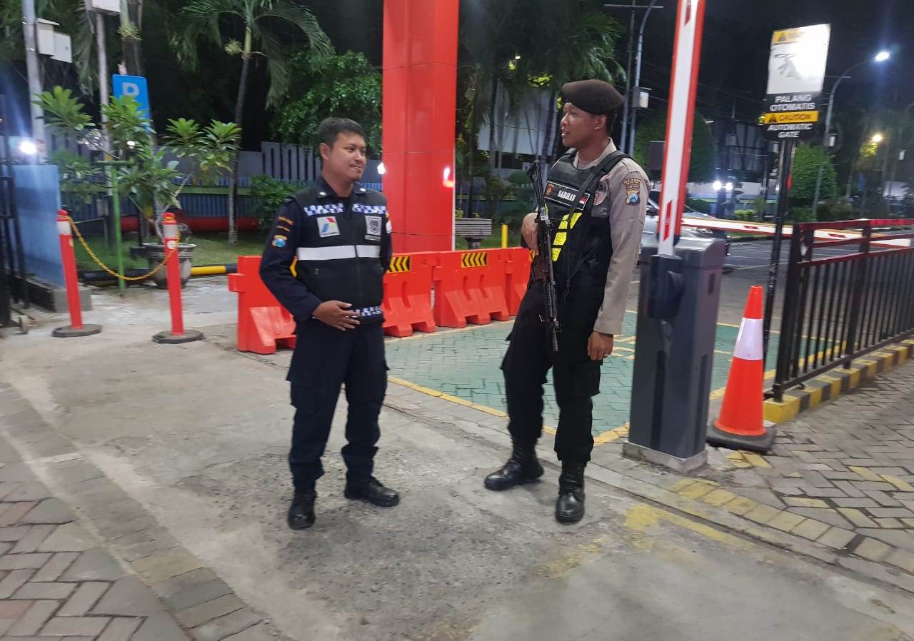 Antisipasi Kriminalitas, Satsabhara Polres Tanjung Perak Gelar Patroli Malam di Obyek Vital