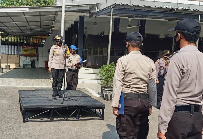 Kapolres Tanjung Perak Pimpin Apel Pagi, Tekankan Masalah Kamtibmas & Jaga Kesehatan