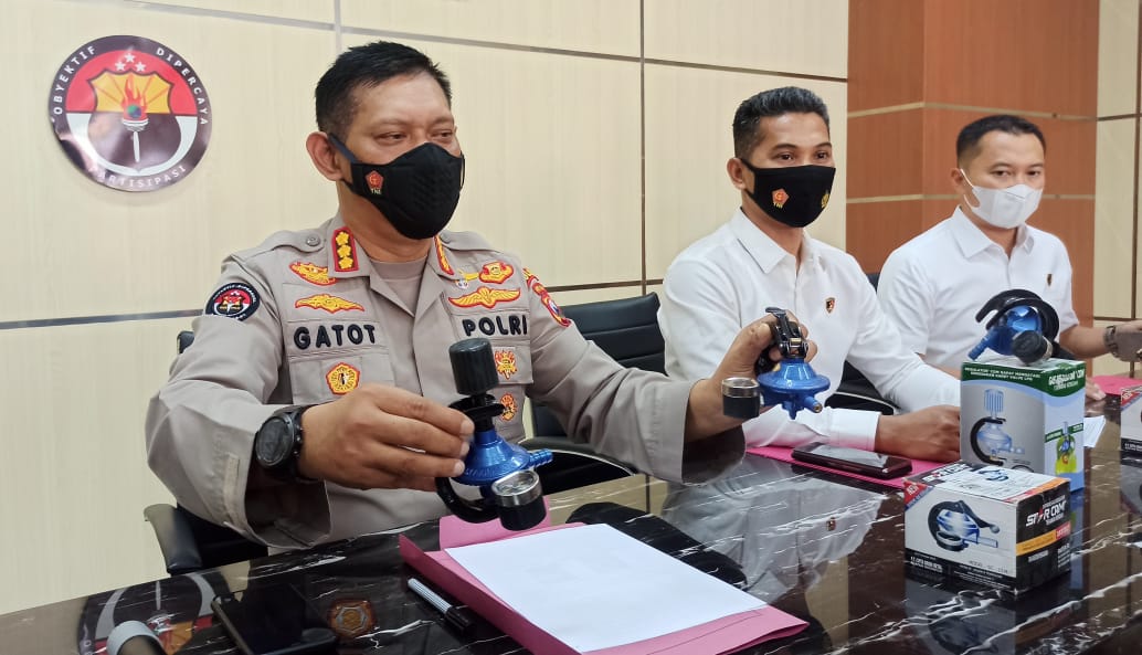 Polda Jatim Bongkar Peredaran Regulator Tak Ber SNI