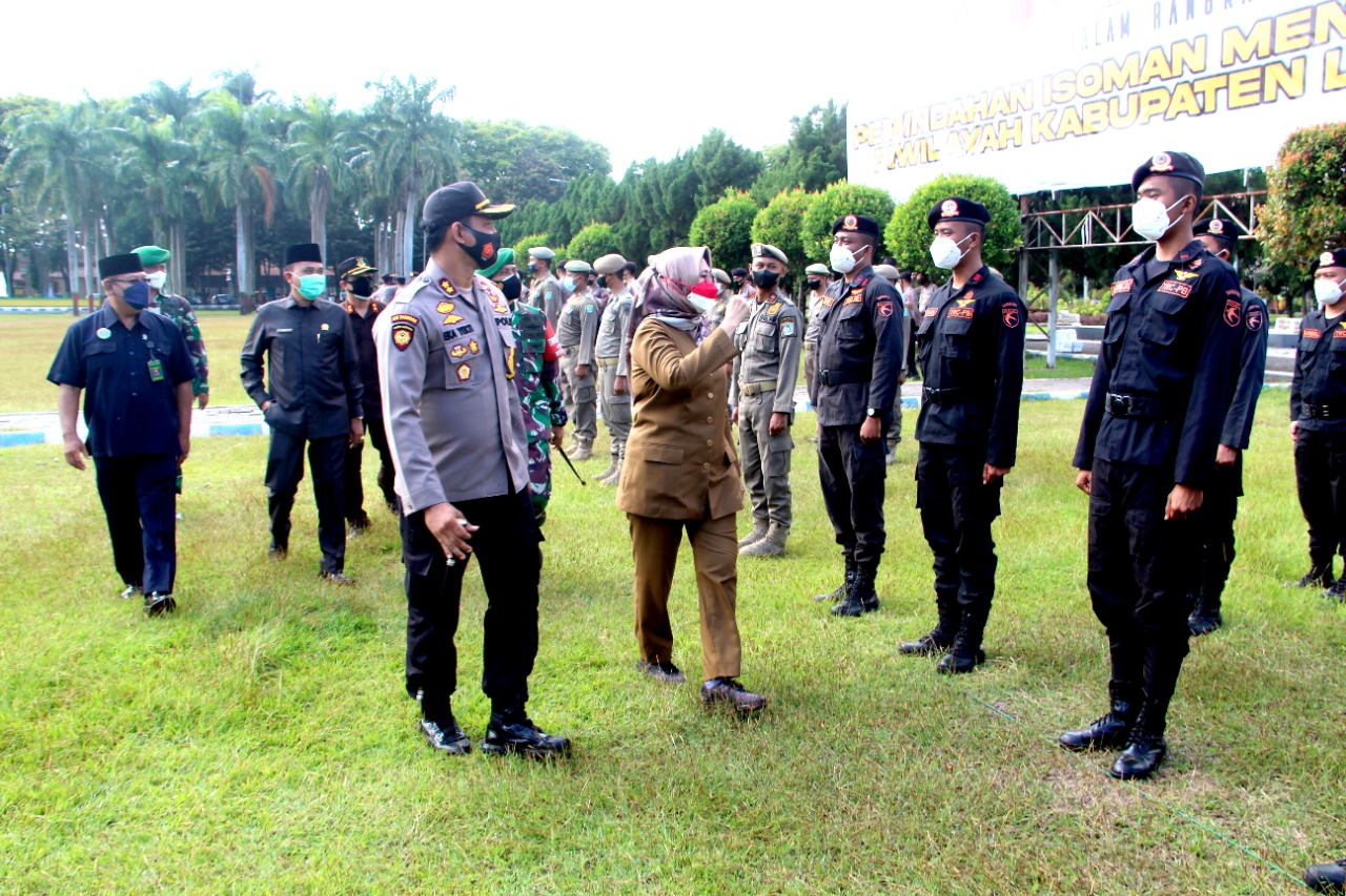Tekan Penyebaran Covid 19, Forkopimda Lumajang Bersinergi Pimpin Apel Gelar Pasukan Pemindahan Isoman Menuju Isoter