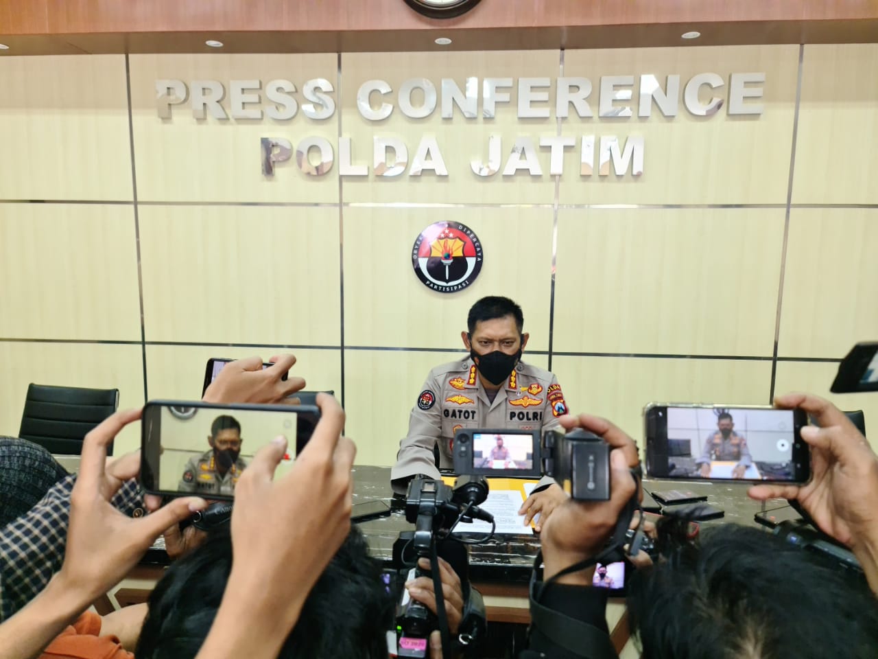 Densus 88 Mabes Polri Kembali Menangkap Dua Terduga Teroris di Jatim