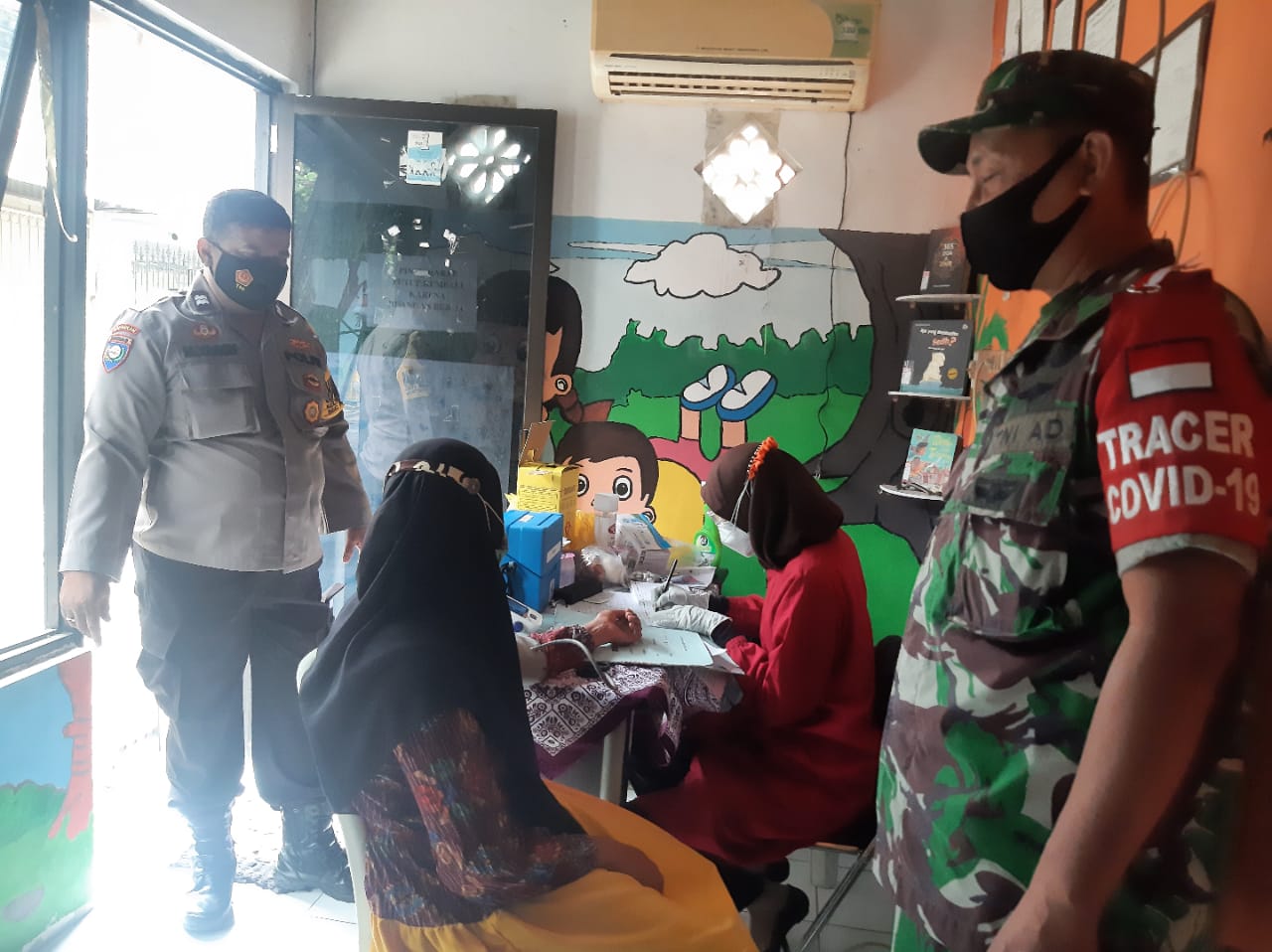 Polsek Pabean Cantikan Lakukan Giat PAM dan Pantau Vaksinasi Untuk Masyarakat