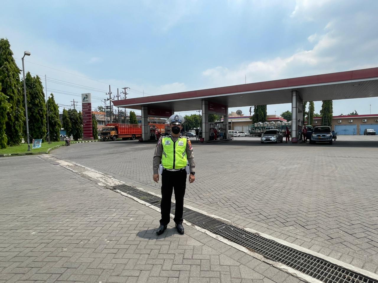 Polsek Pabean Cantikan Laksanakan Pemantauan BBM di Sejumlah SPBU, Pastikan Stok Aman