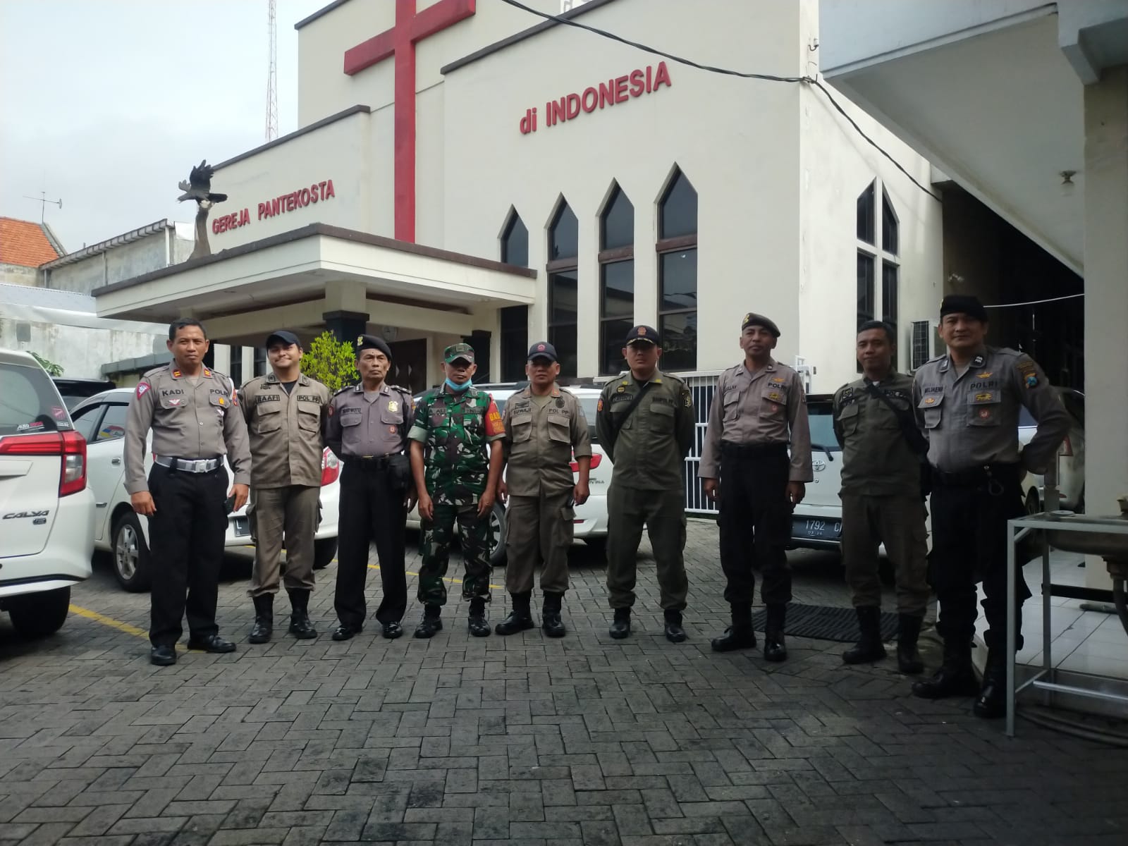 Patroli Ibadah Rutin Dilaksanakan Personil Polsek Krembangan Sebagai Bentuk Pelayanan Terhadap Masyarakat