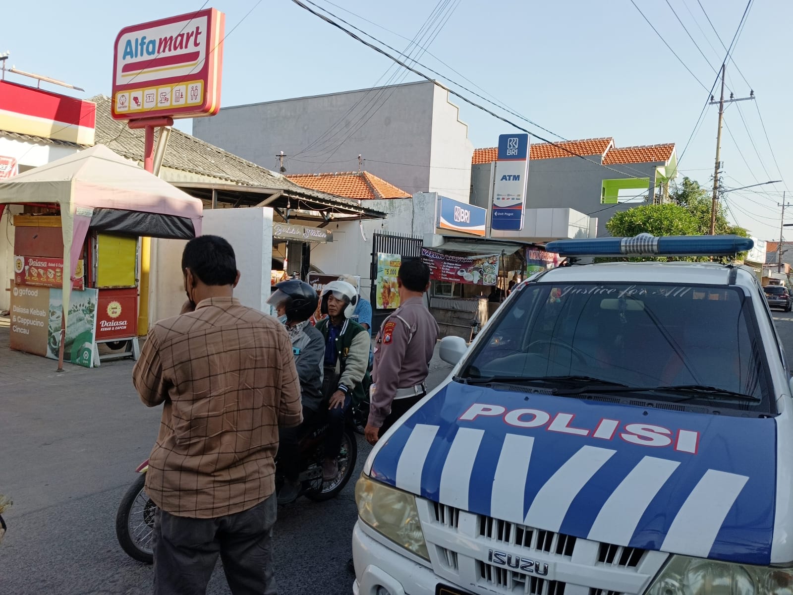 Polsek Kenjeran Laksanakan Patroli Pemantauan Keamanan di Jembatan Suromadu, Waspada Kerawanan 3C