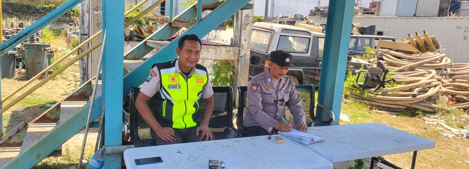 Polsek Asemrowo Laksanakan Patroli Pemantauan Objek Vital, Antisipasi Adanya Kerawanan