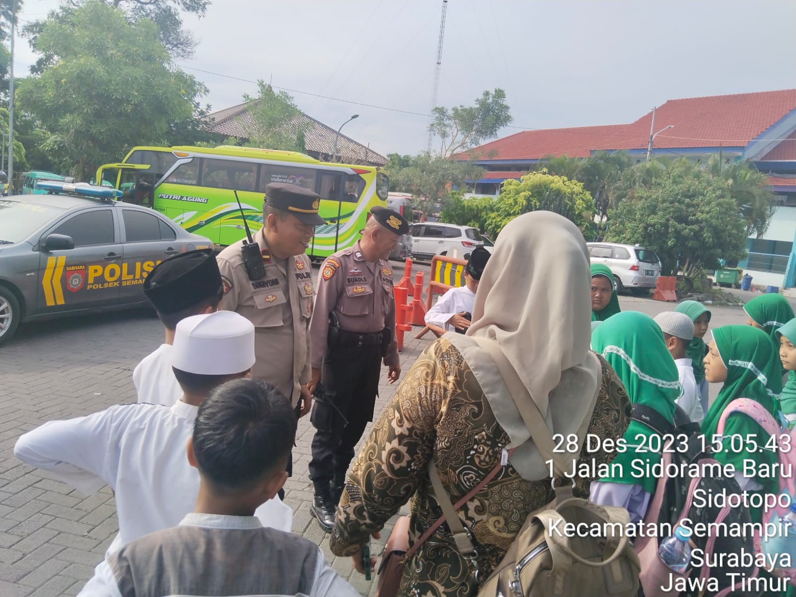 Polsek Semampir Antisipasi Potensi Jambret Melalui Pengamanan di Terminal Ampel