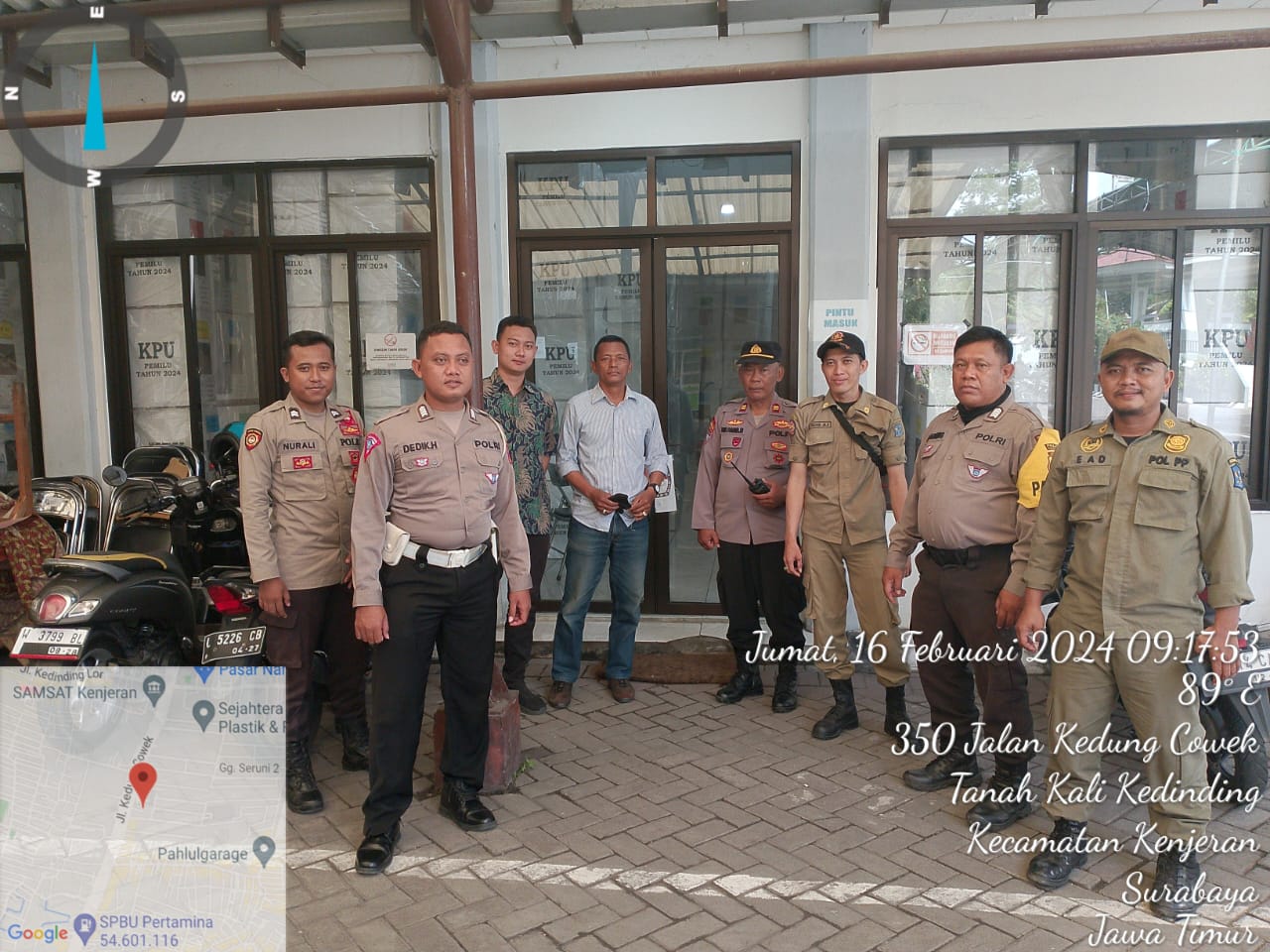 Pawas Polsek Kenjeran Iptu Djoko Lelono Pastikan Pengamanan Kotak Suara di PPK Kenjeran