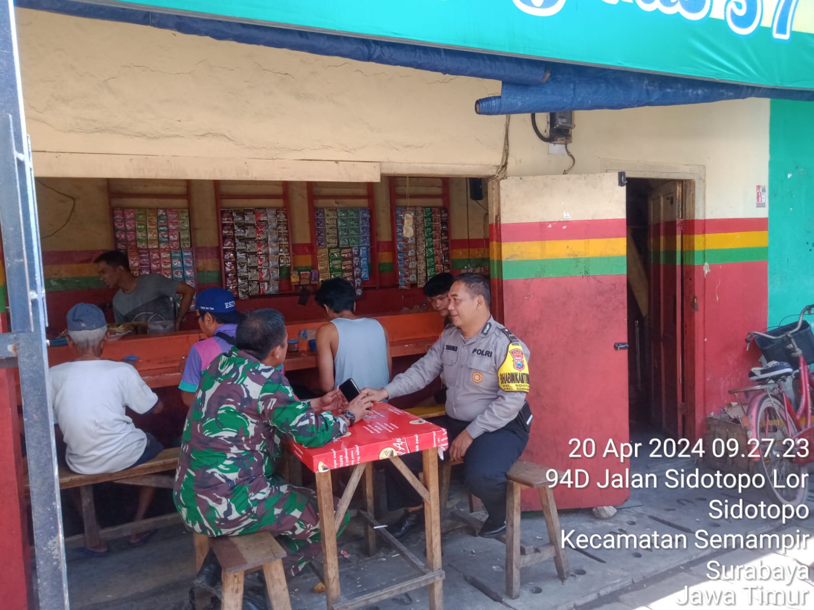 Membangun Kesadaran Harkamtibmas Melalui Kedai Kopi di Kelurahan Sidotopo